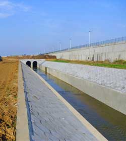 汽車工業(yè)園順正河中段河道防洪治理